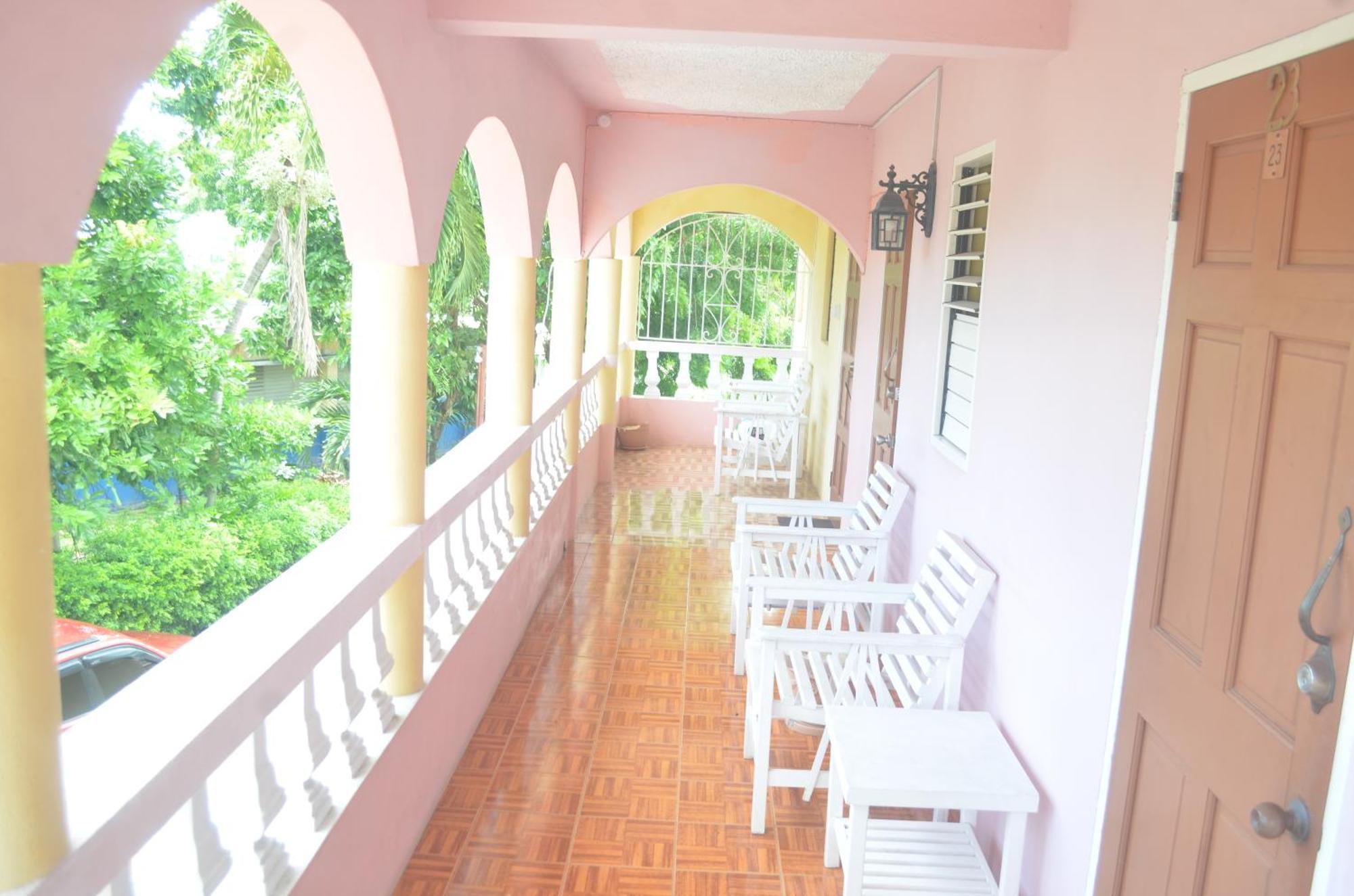 Little Shaw Park Guest House Ocho Rios Kültér fotó